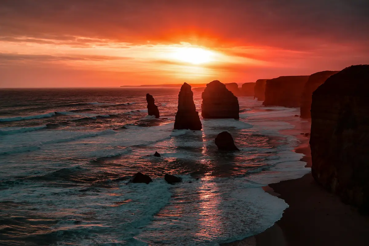 Best eSIM for Australia 2026 at Great Ocean Road Twelve Apostles with coastal signal coverage reality