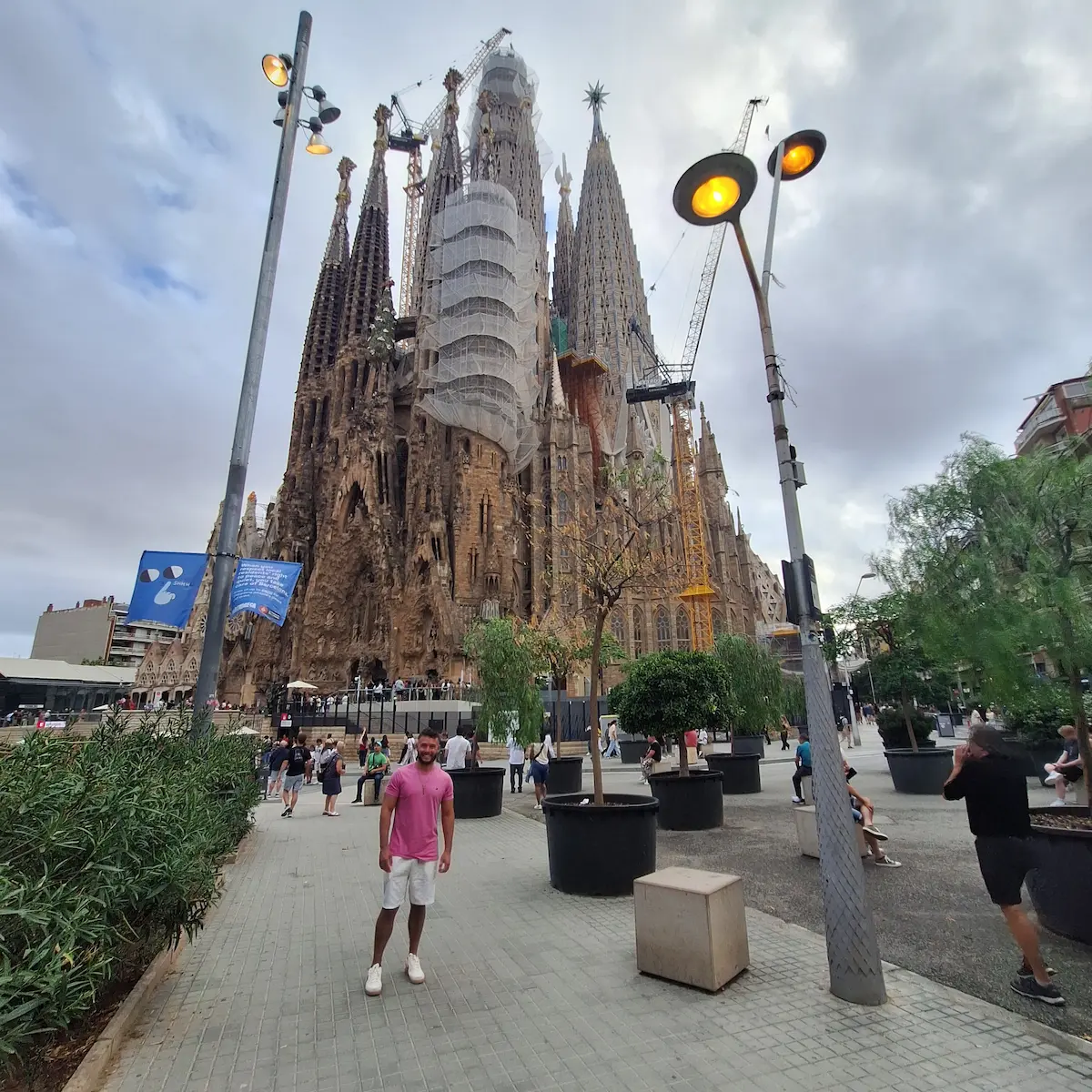 mejor esim para españa 2026 experiencia real barcelona sagrada familia cobertura internet viaje españa